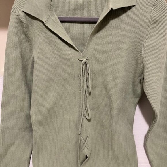 MOTF cotton sweater. - Picture 2 of 4